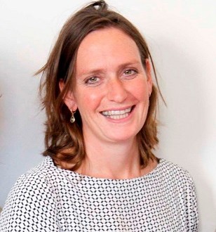 Femke Karels verloskundige
